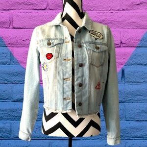 VTG Cropped Denim Jacket with Frayed Hem